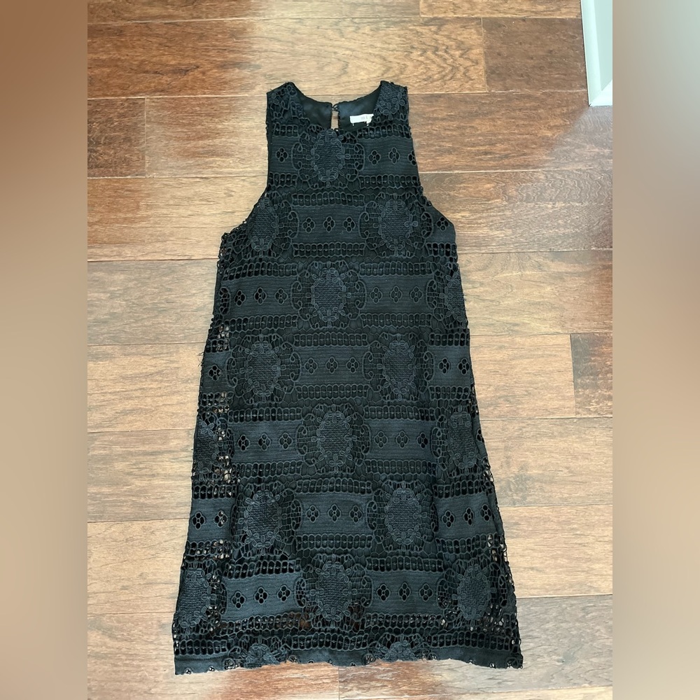 ❤️4 for $28 black textured mini dress